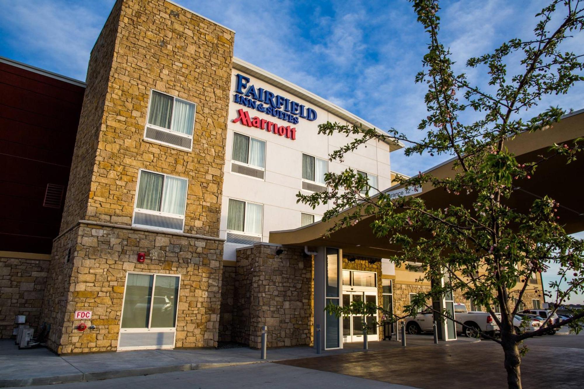 Fairfield Inn & Suites By Marriott Lincoln Southeast Eksteriør billede