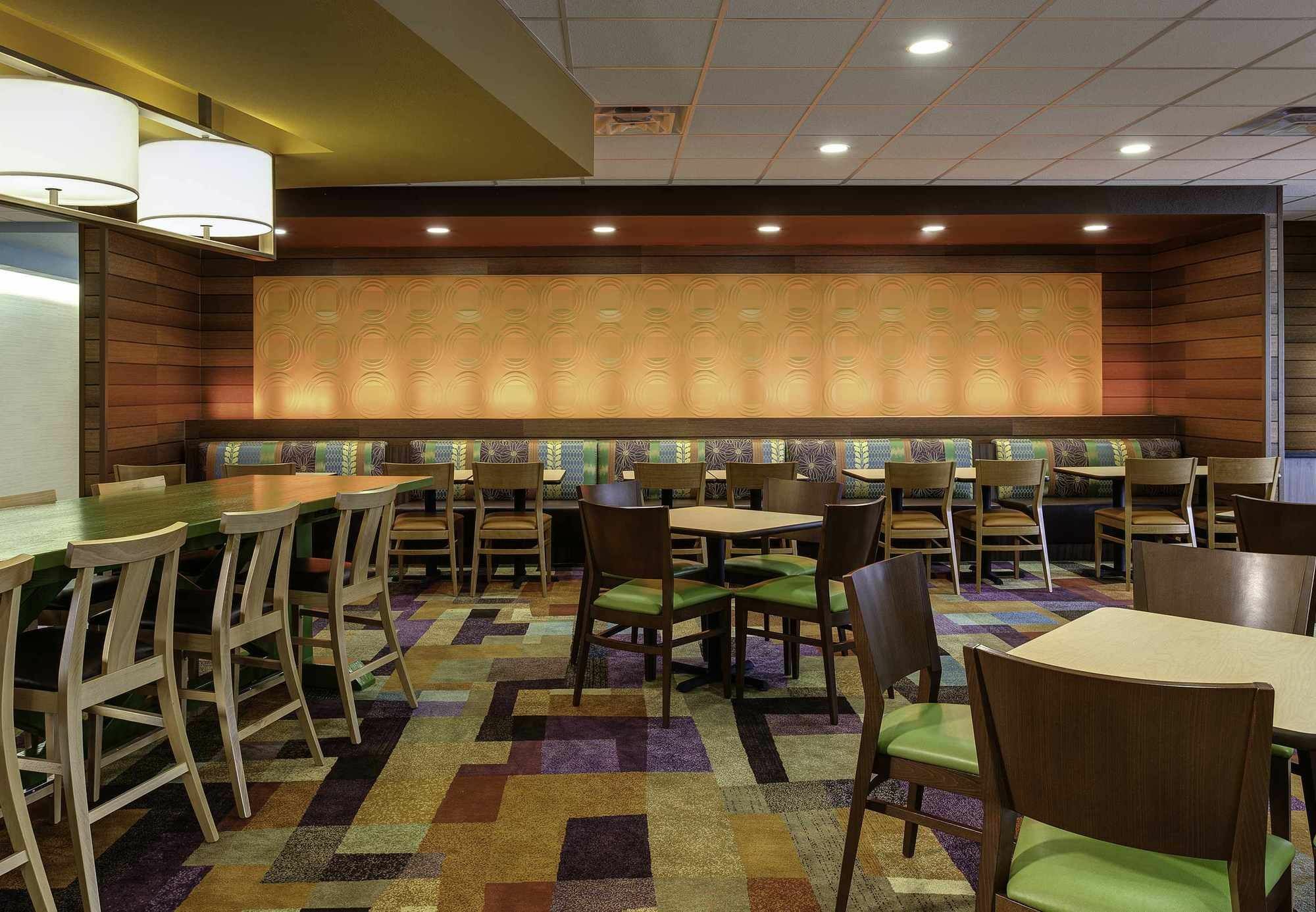Fairfield Inn & Suites By Marriott Lincoln Southeast Eksteriør billede